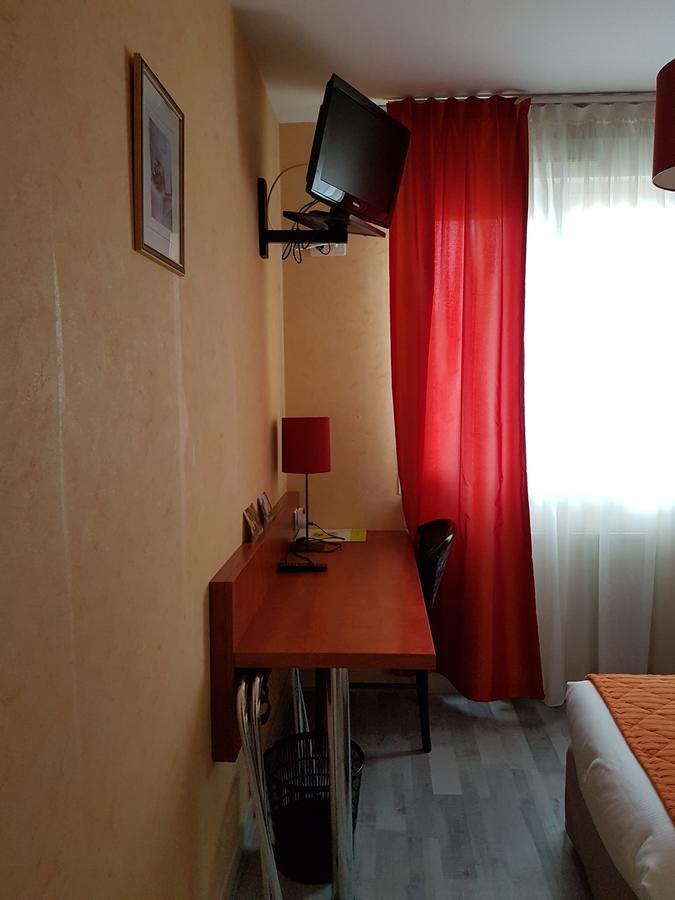 Logis Hotel Le Florina Sainte-Florine Ngoại thất bức ảnh
